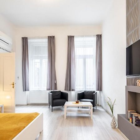 New, High Quality Apartment In The City Center Budapeşte Dış mekan fotoğraf